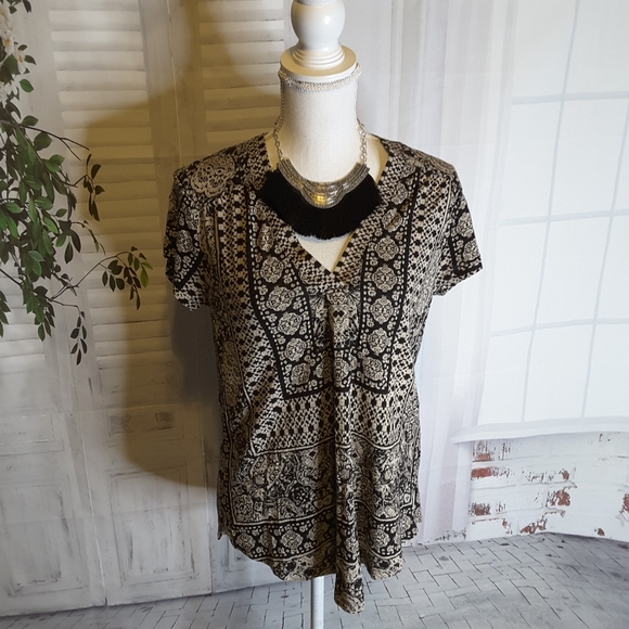 Lucky Brand Tops - 3/$30 Lucky Brand short sleeve tan black top sz S